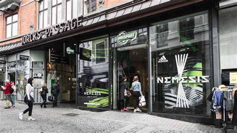 adidas store butikker